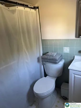 $3,300 | 2621 Colorado Street, Allentown, PA 18103