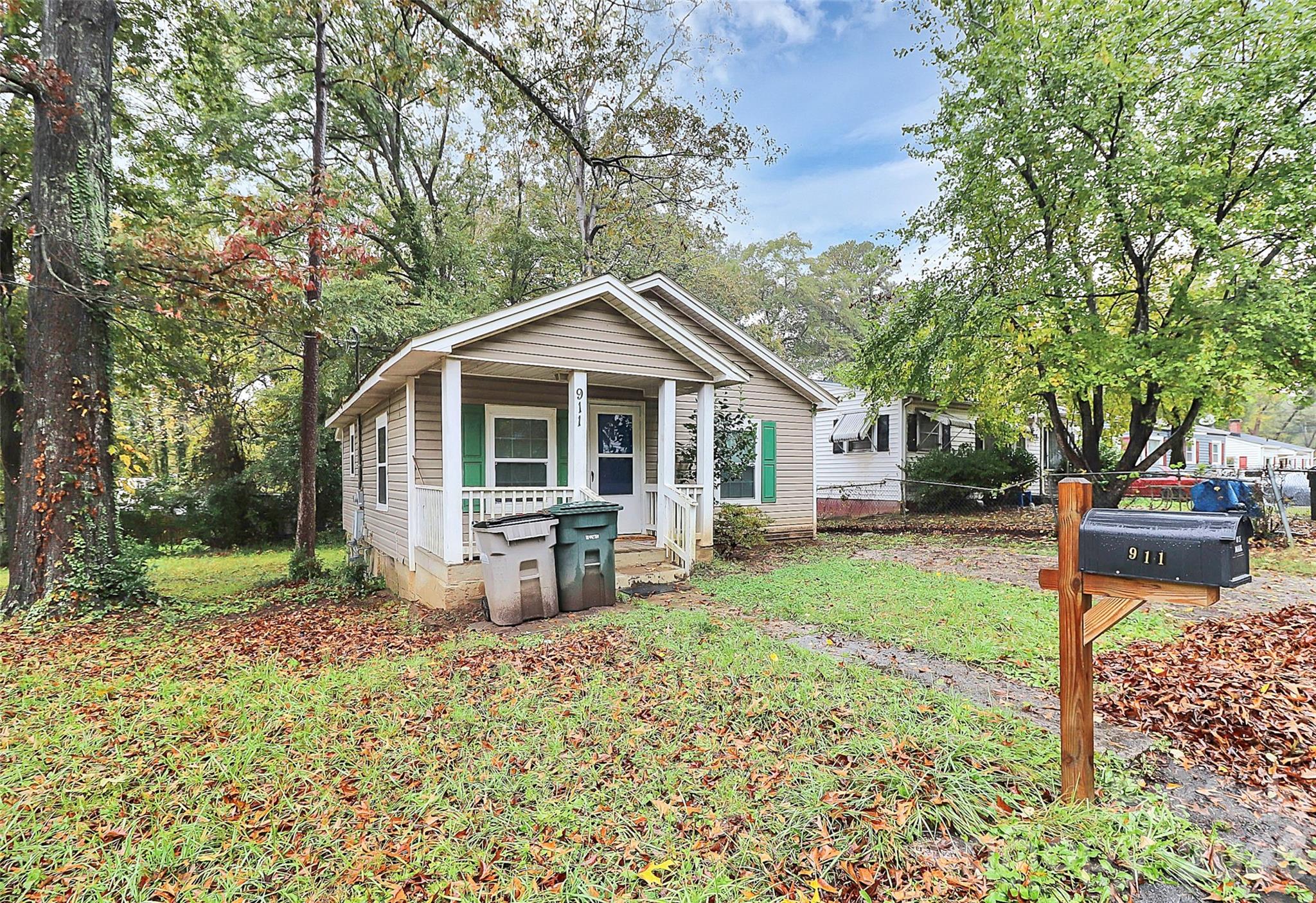 911 North Ransom Street Gastonia, NC 28052 - Photo 3 of 4