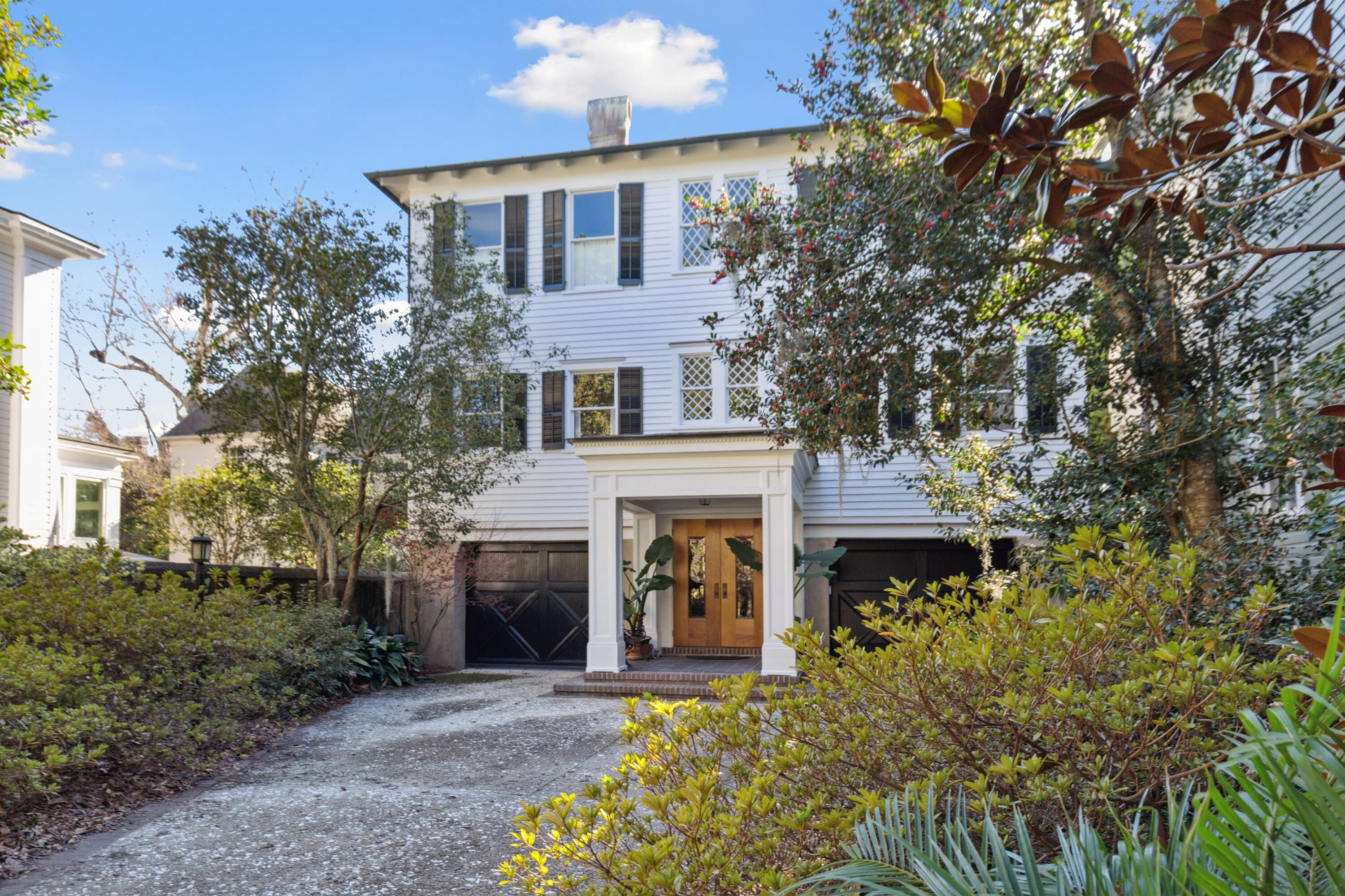 5 St Michaels Alley Charleston, SC 29401 - Photo 4 of 79 4