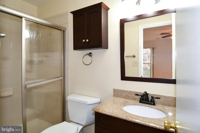 $2,100 | 5207 Newton Street, Unit 203, Bladensburg, MD 20710