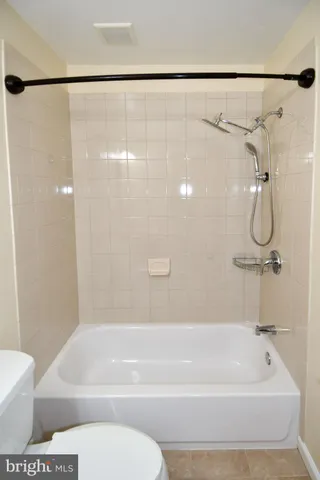 $2,100 | 5207 Newton Street, Unit 203, Bladensburg, MD 20710