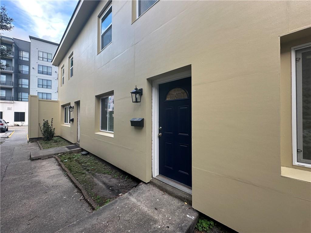 4108 Rye Street, Unit B Metairie, LA 70002 - Photo 1 of 10