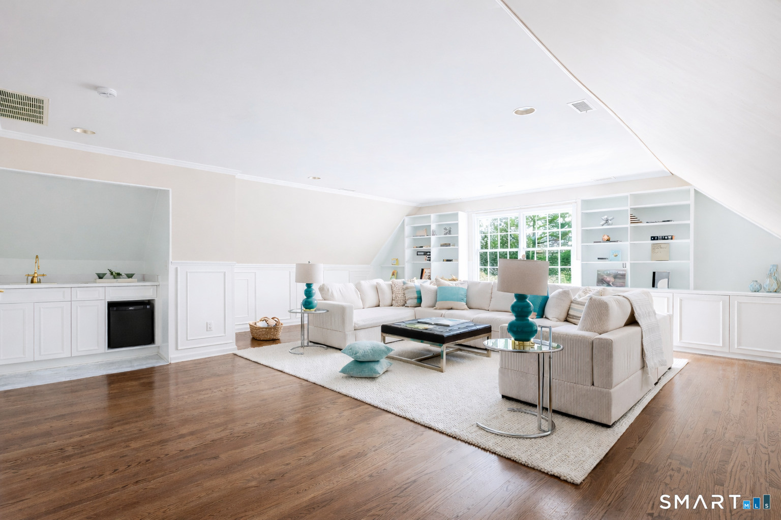26 Farm Road New Canaan, CT 06840 - Photo 27 of 35