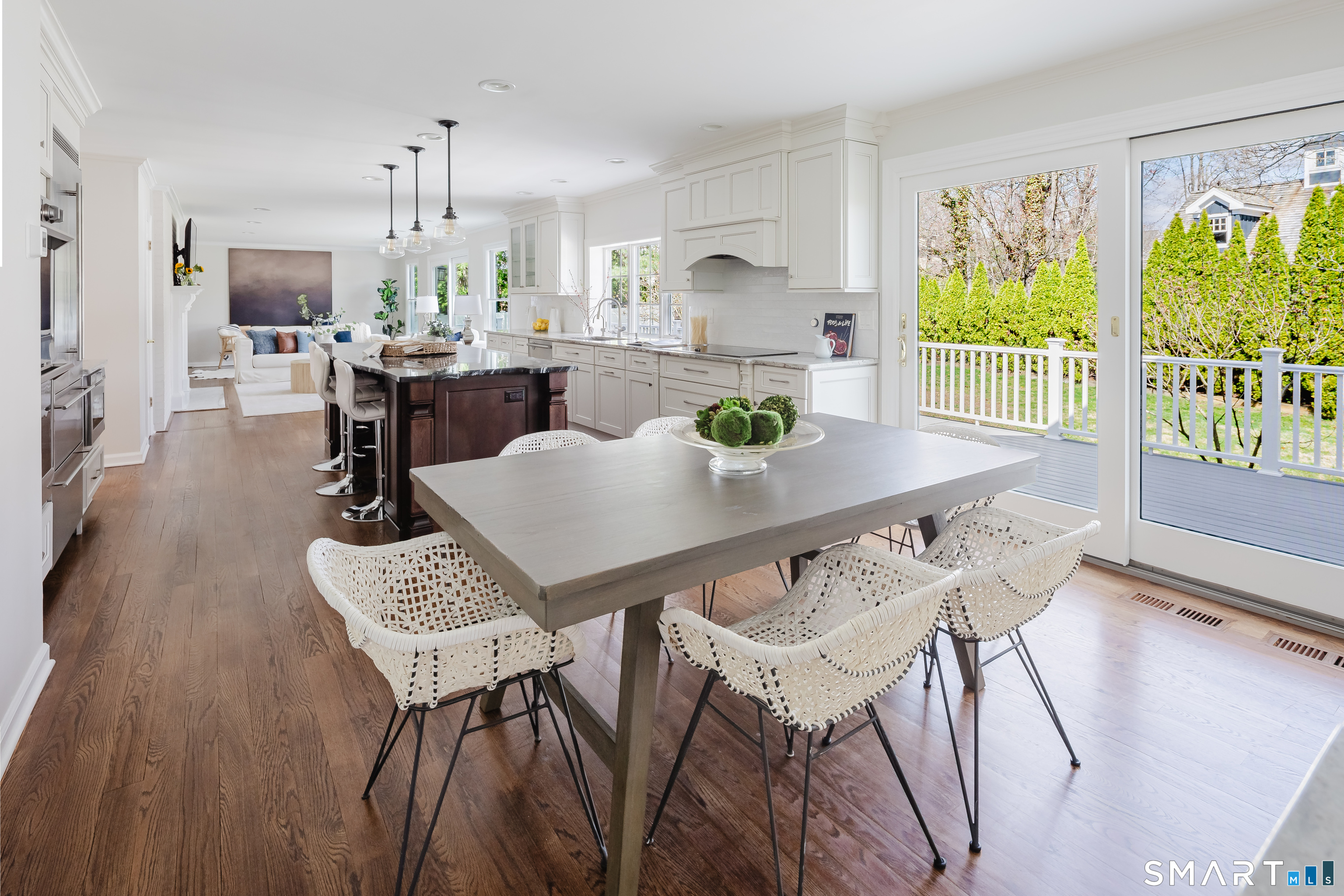26 Farm Road New Canaan, CT 06840 - Photo 9 of 35