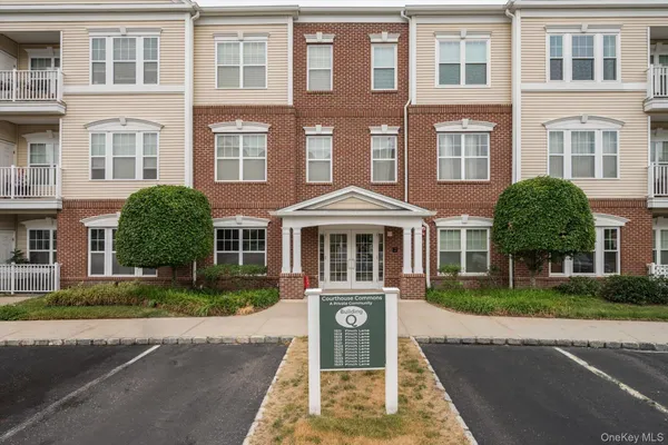 $479,000 | 1525 Finch Lane, Central Islip, NY 11722