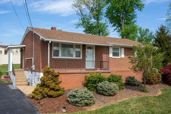 $324,900 | 225 Hartman Drive, Harrisonburg, VA 22802