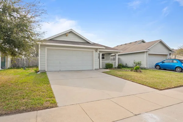 $1,700 | 2129 Sky Crest Drive, Corpus Christi, TX 78418