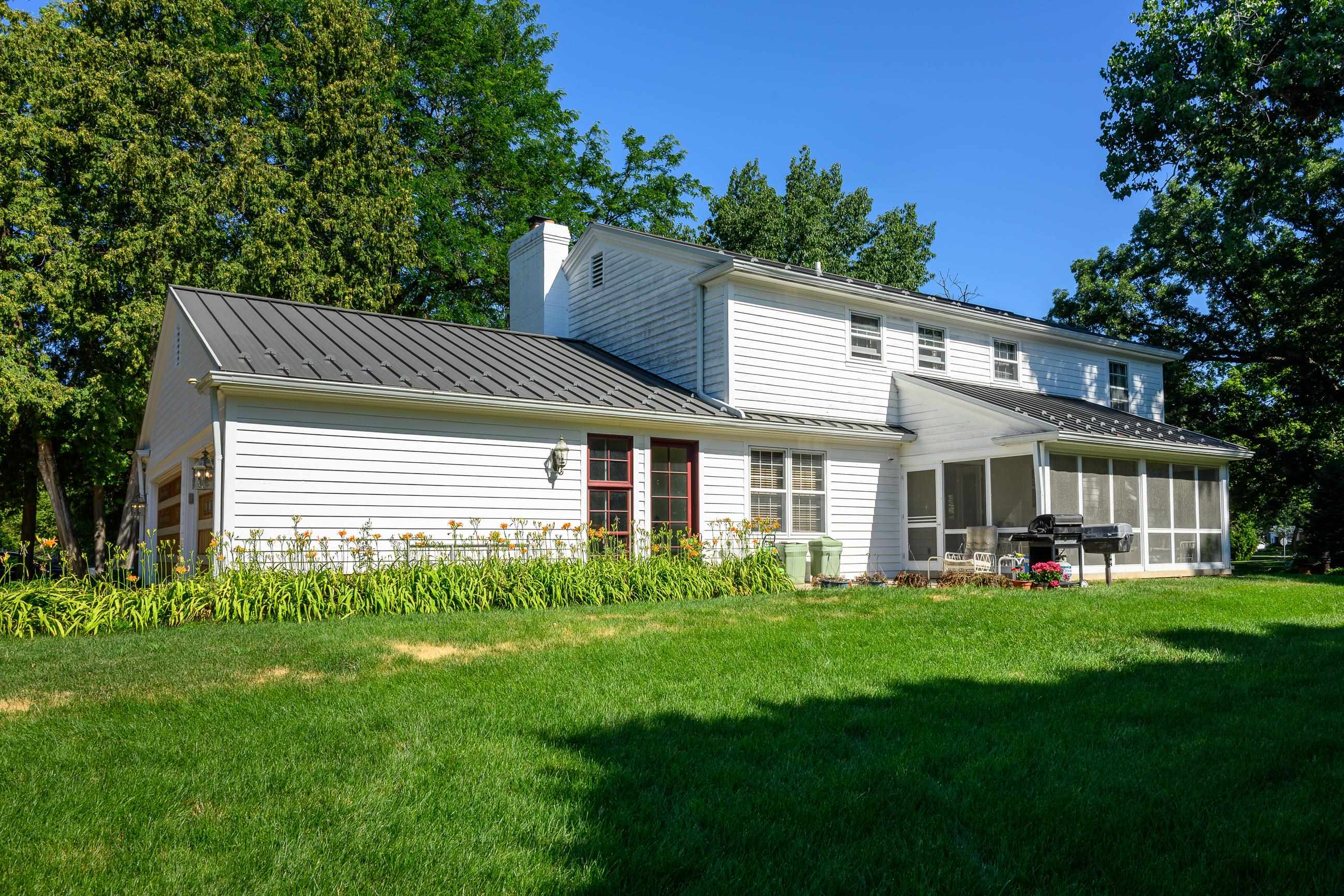 92 Cambridge Road Madison, WI 53704 - Photo 2 of 6
