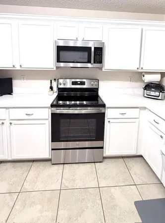 $2,450 | 1027 Mazourka Drive, Arlington, TX 76001