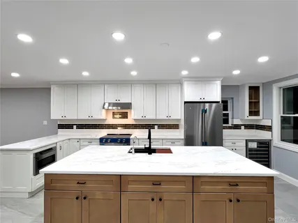 $1,150,000 | 1020 Stewart Avenue, Bethpage, NY 11714