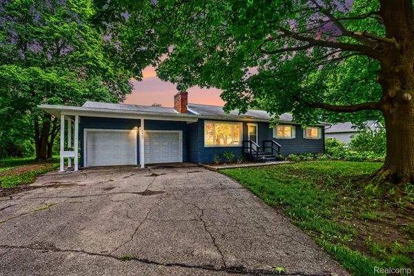 $249,900 | 2487 North Lapeer Road, Lapeer, MI 48446
