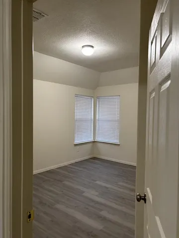 $3,500 | 1124 Miramar Avenue, DeSoto, TX 75115