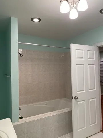 $2,150 | 3748 South Wallace Street, Unit 2, Chicago, IL 60609