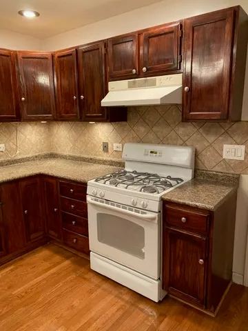 $2,150 | 3748 South Wallace Street, Unit 2, Chicago, IL 60609