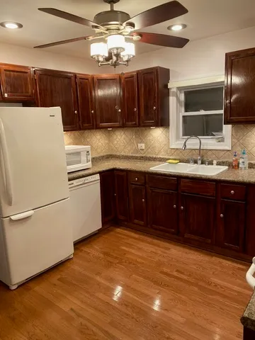 $2,150 | 3748 South Wallace Street, Unit 2, Chicago, IL 60609