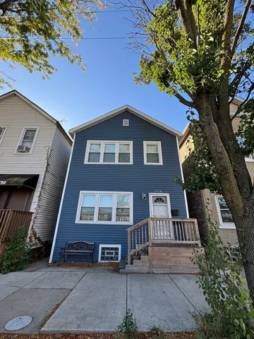 $2,150 | 3748 South Wallace Street, Unit 2, Chicago, IL 60609