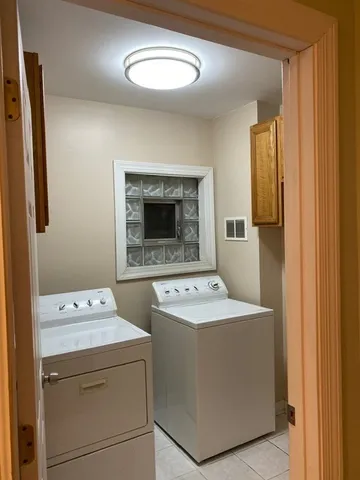 $2,150 | 3748 South Wallace Street, Unit 2, Chicago, IL 60609