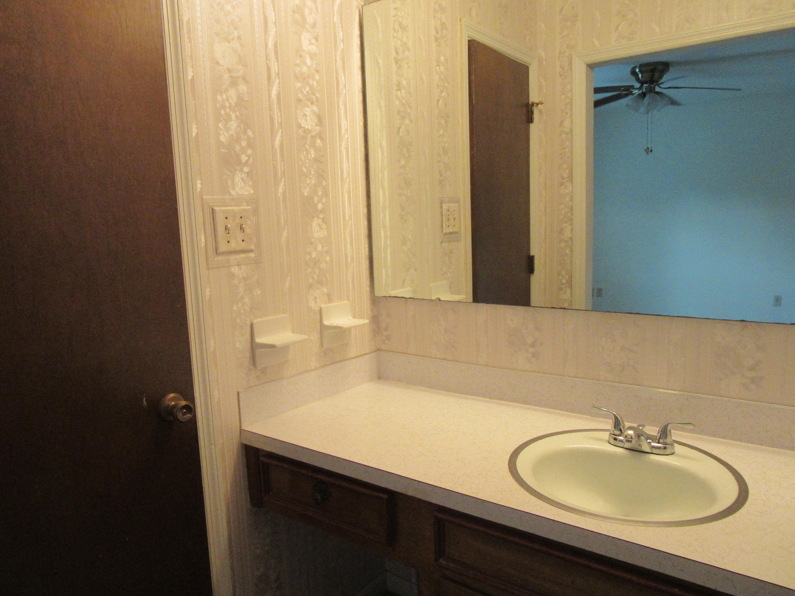 8206 Delhi Road North Charleston, SC 29406 - Photo 18 of 29 Master bath