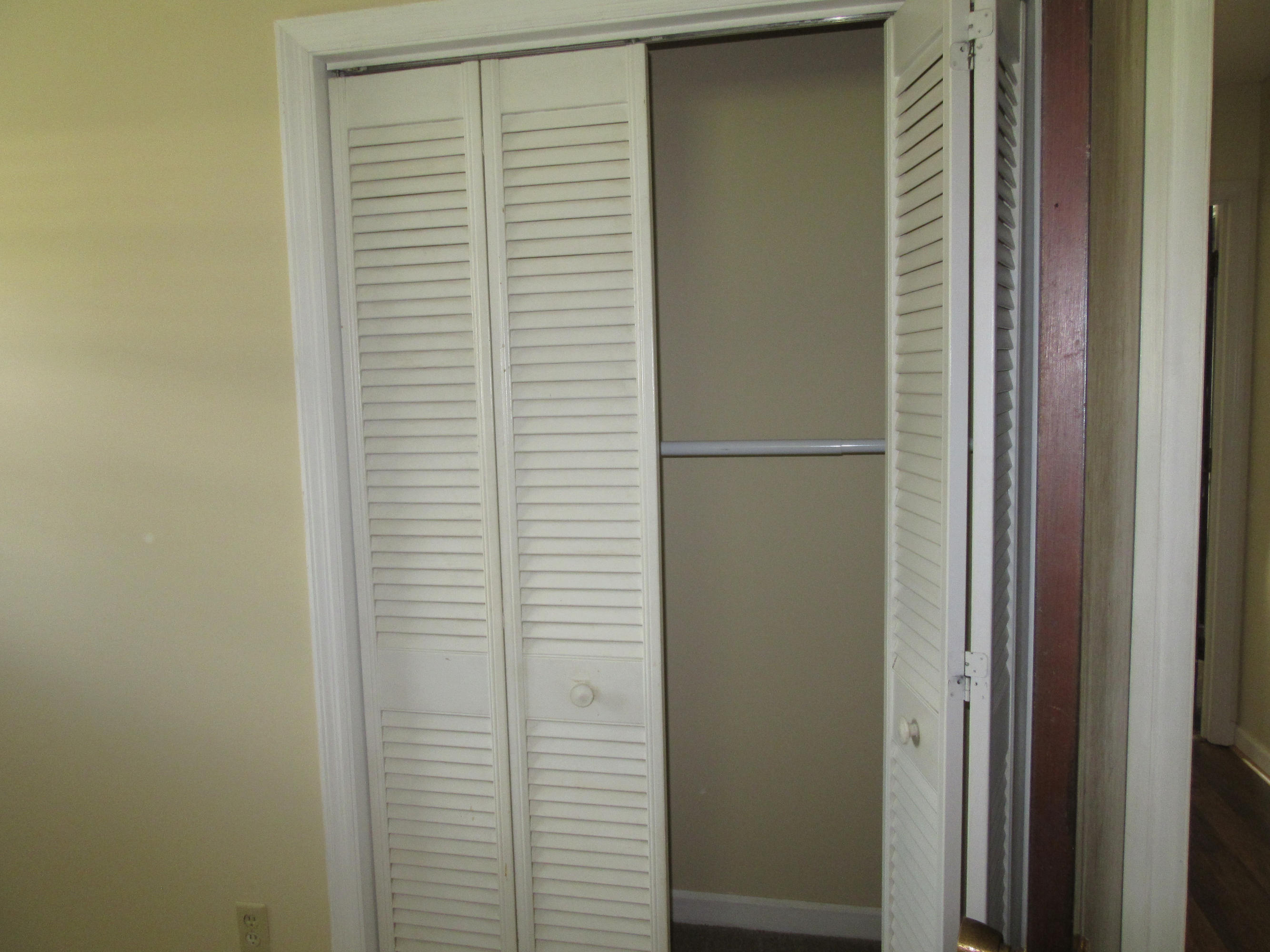 8206 Delhi Road North Charleston, SC 29406 - Photo 21 of 29 closet