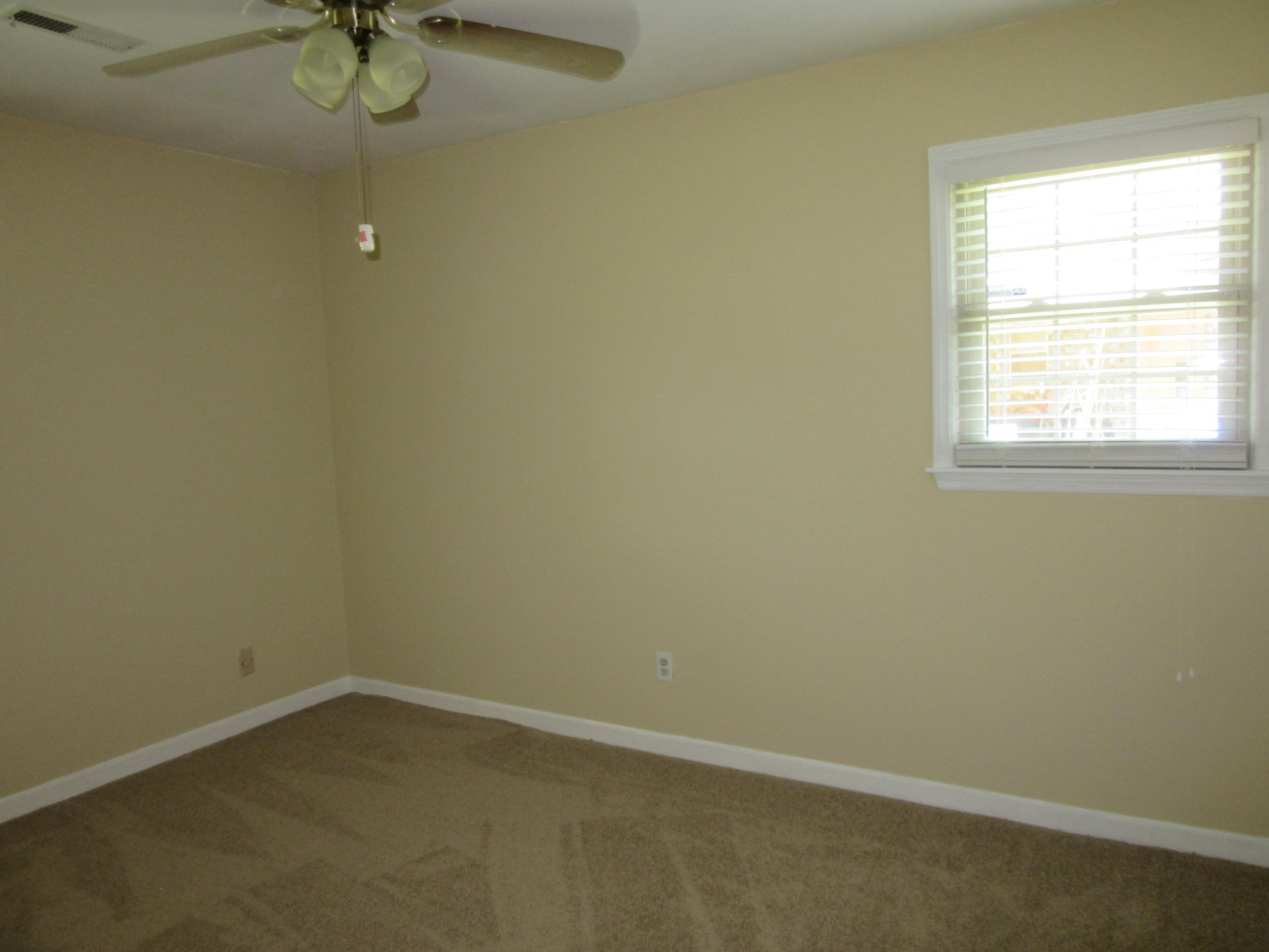 8206 Delhi Road North Charleston, SC 29406 - Photo 22 of 29 Bedroom w/ ceiling fan