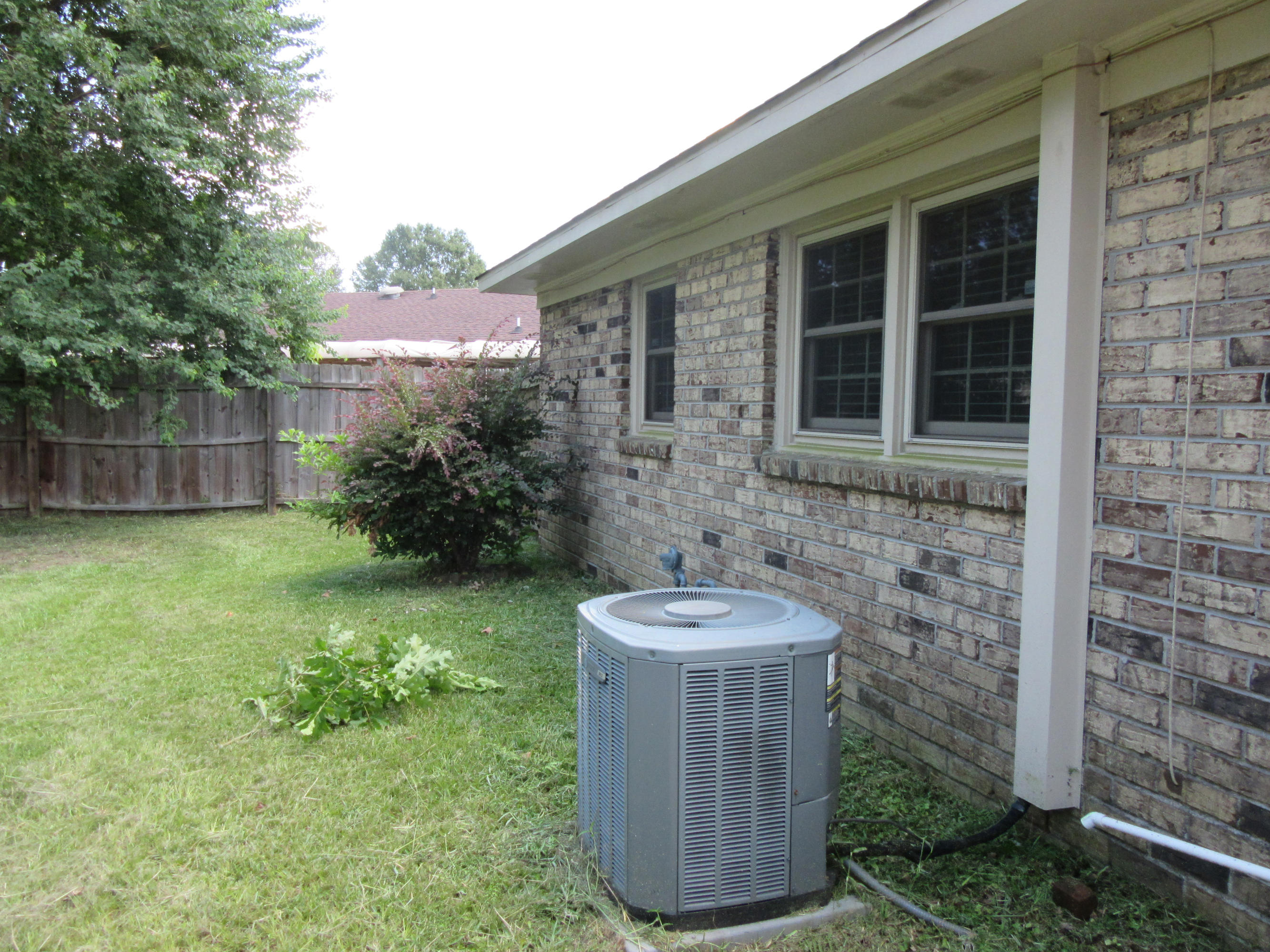 8206 Delhi Road North Charleston, SC 29406 - Photo 27 of 29 Back of home