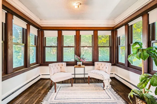 $335,000 | 983 18th Avenue Southeast, Minneapolis, MN 55414