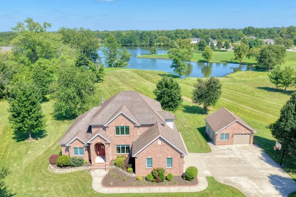 $599,000 | 3850 Ariel Drive, Murphysboro, IL 62966