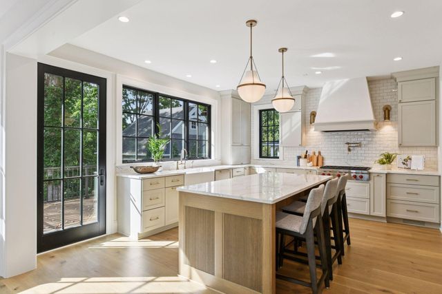 $2,495,000 | 141 Benton Avenue, Wayzata, MN 55391