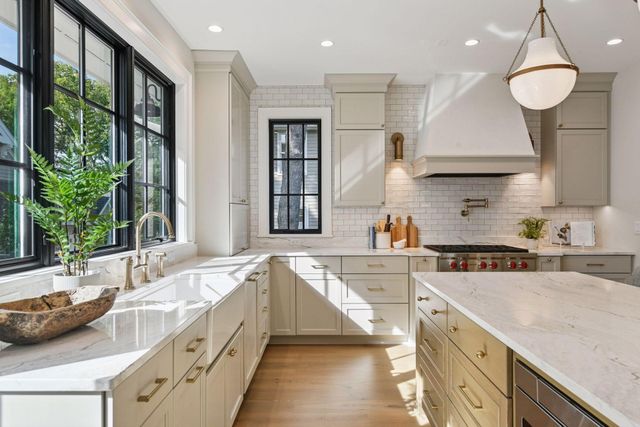 $2,495,000 | 141 Benton Avenue, Wayzata, MN 55391