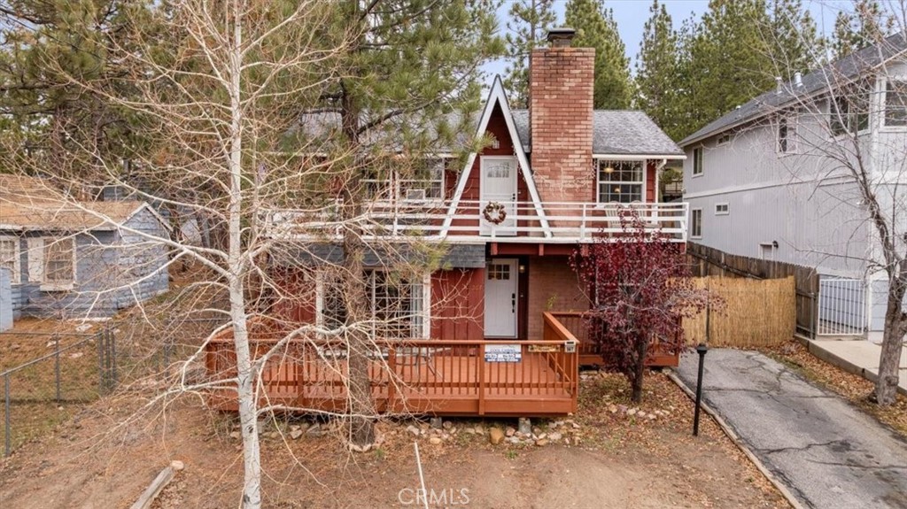 567 Highland Road Big Bear Lake, CA 92315 - Photo 38 of 42 a aerial view of a house with a yard