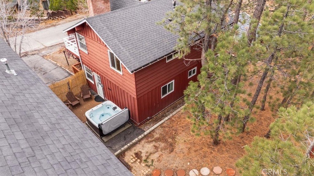 567 Highland Road Big Bear Lake, CA 92315 - Photo 40 of 42 a view of a house with wooden fence