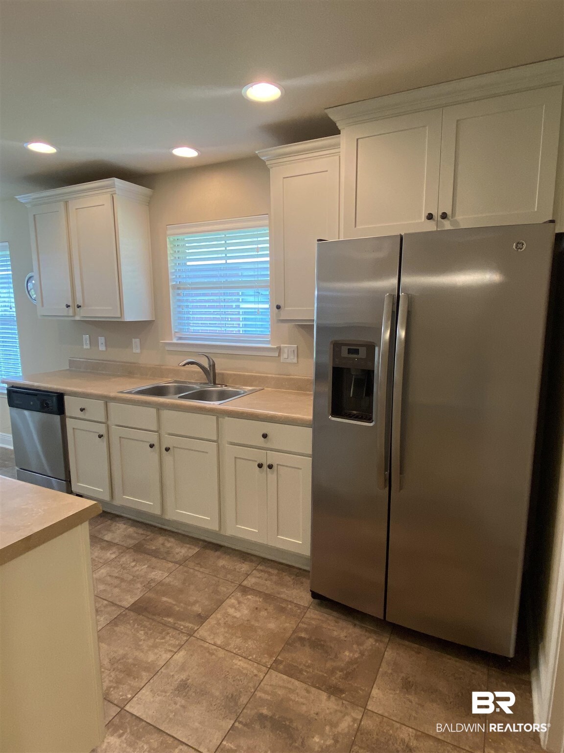 261 Wyatt Court Foley, AL 36535 - Photo 4 of 18