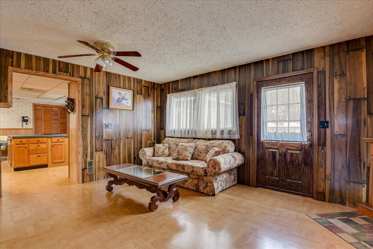 367 Pearl Bonnett Road Windsor, SC 29856 - Photo 14 of 37