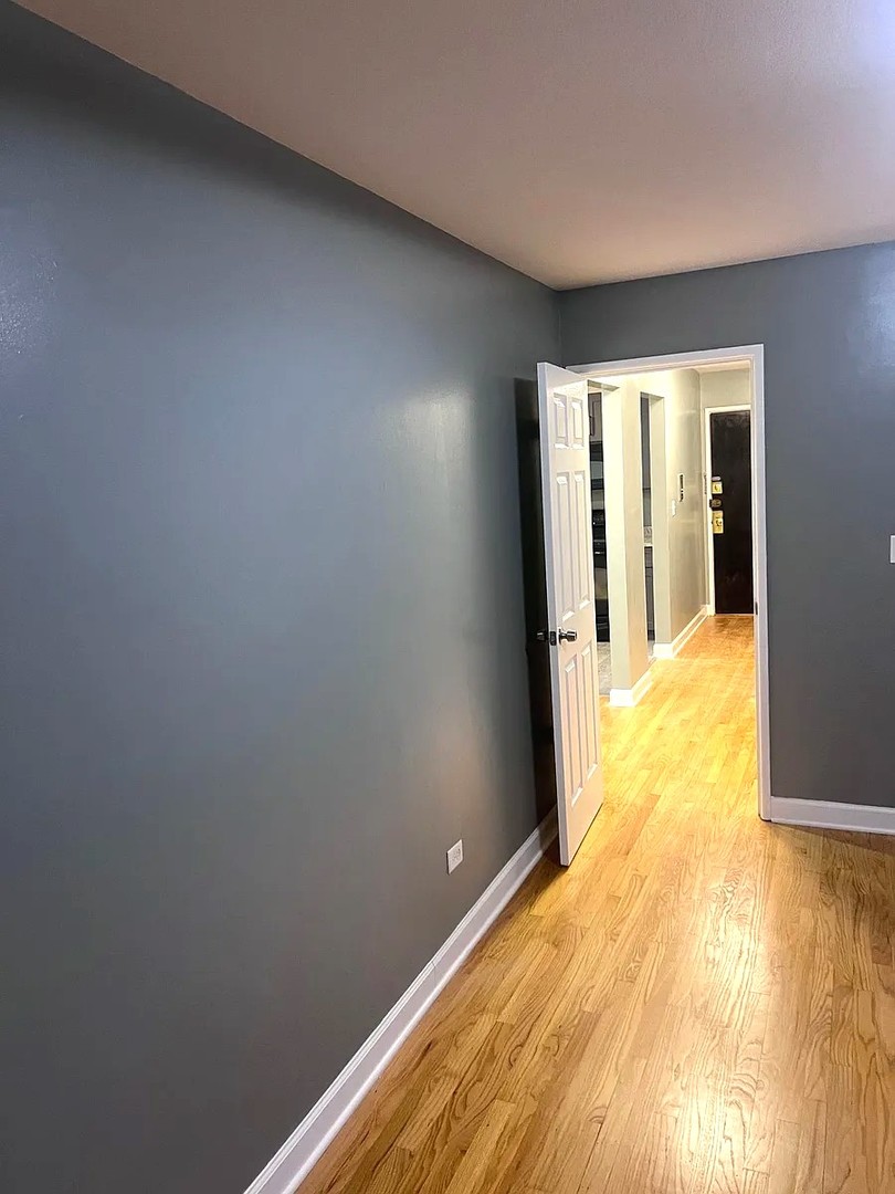 6619 North Sheridan Road, Unit 305 Chicago, IL 60626 - Photo 8 of 10 a view of livingroom with natural light