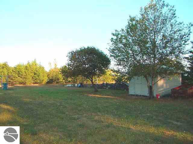 2543 North Lamb Road Interlochen, MI 49643 - Photo 14 of 15 1708796-13.JPG