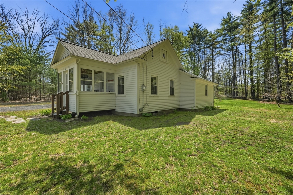 52 Log Plain Road Greenfield, MA 01301 - Photo 3 of 42 Gallery Image 3