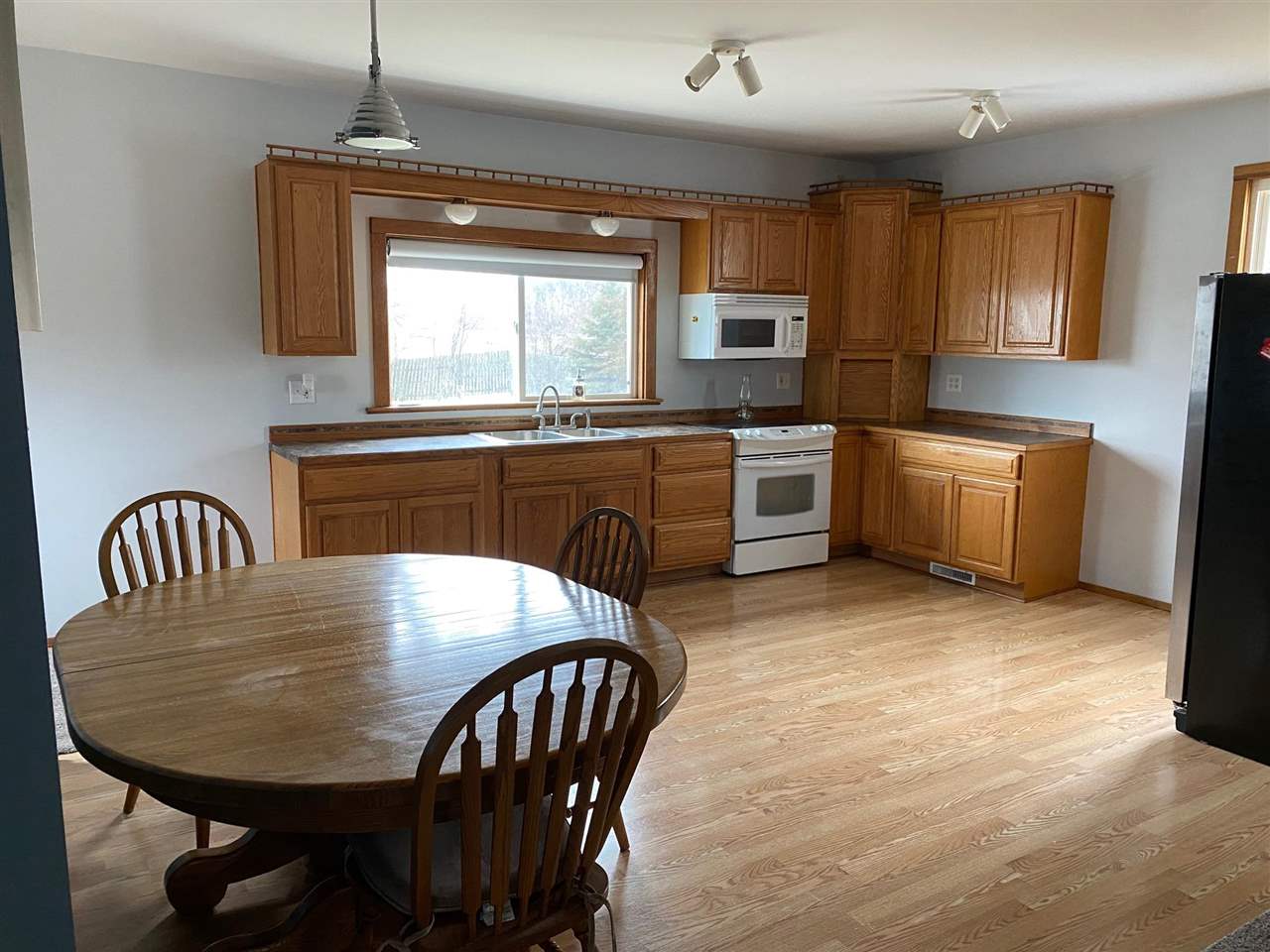 5028 3 Mile Road Bay City, MI 48706 - Photo 7 of 31
