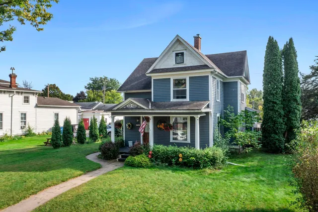 $349,900 | 1715 West 5th Street, Red Wing, MN 55066