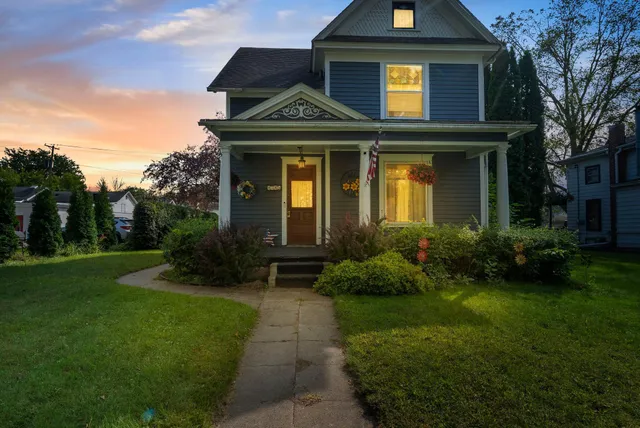 $349,900 | 1715 West 5th Street, Red Wing, MN 55066