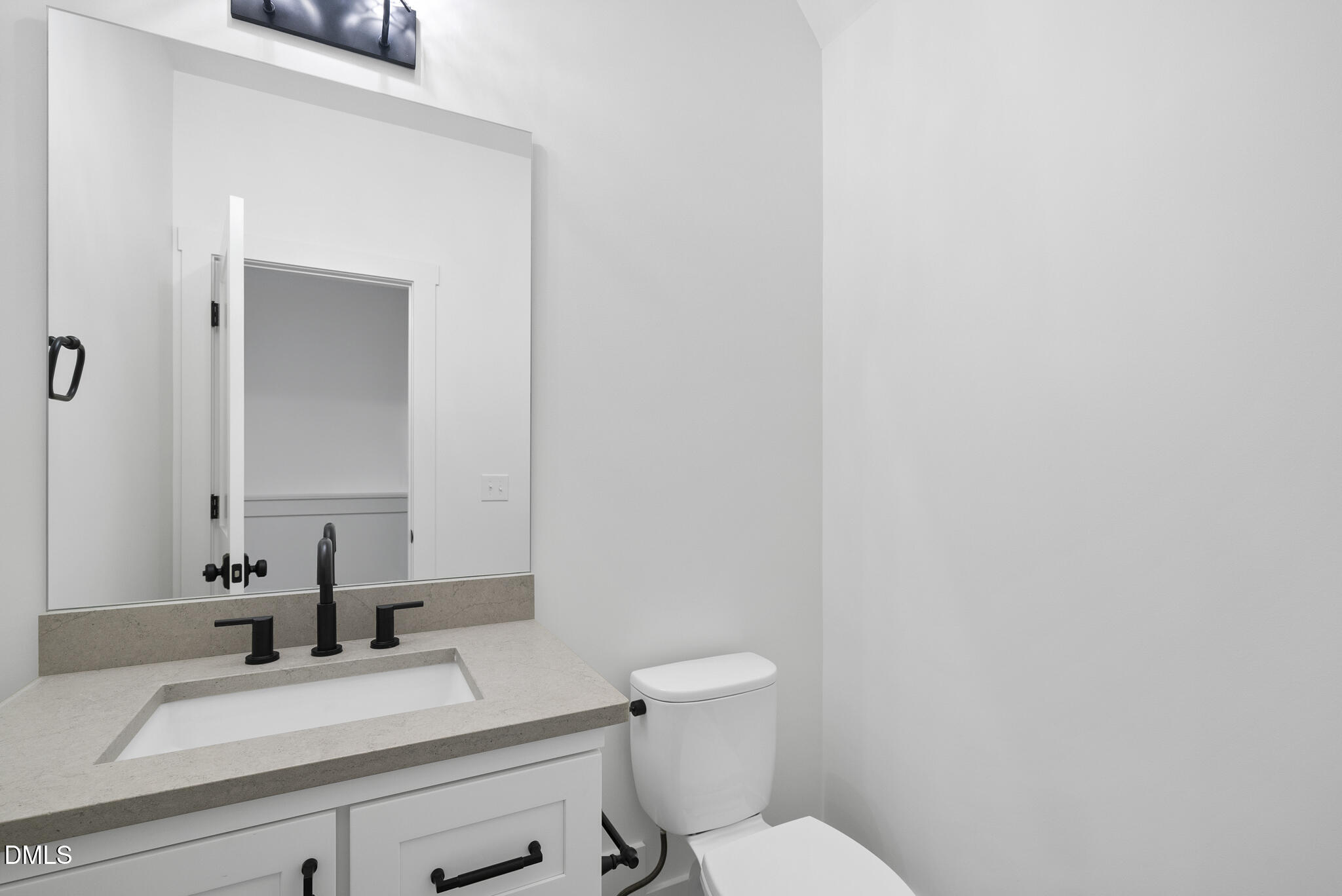 229 Dublin Road Raleigh, NC 27609 - Photo 37 of 46 DSC02973