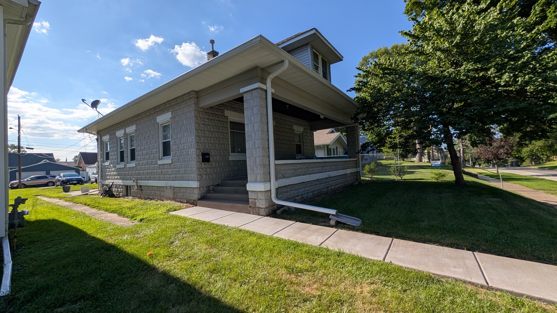 258 7th Street Silvis, IL 61282 - Photo 3 of 31 Gallery Image 3