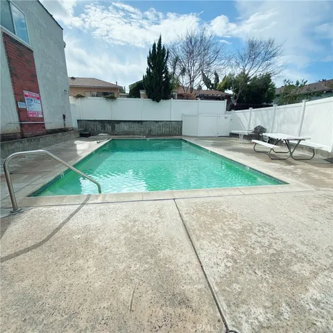 $741,000 | 10415 McVine Avenue, Unit 2, Sunland, CA 91040