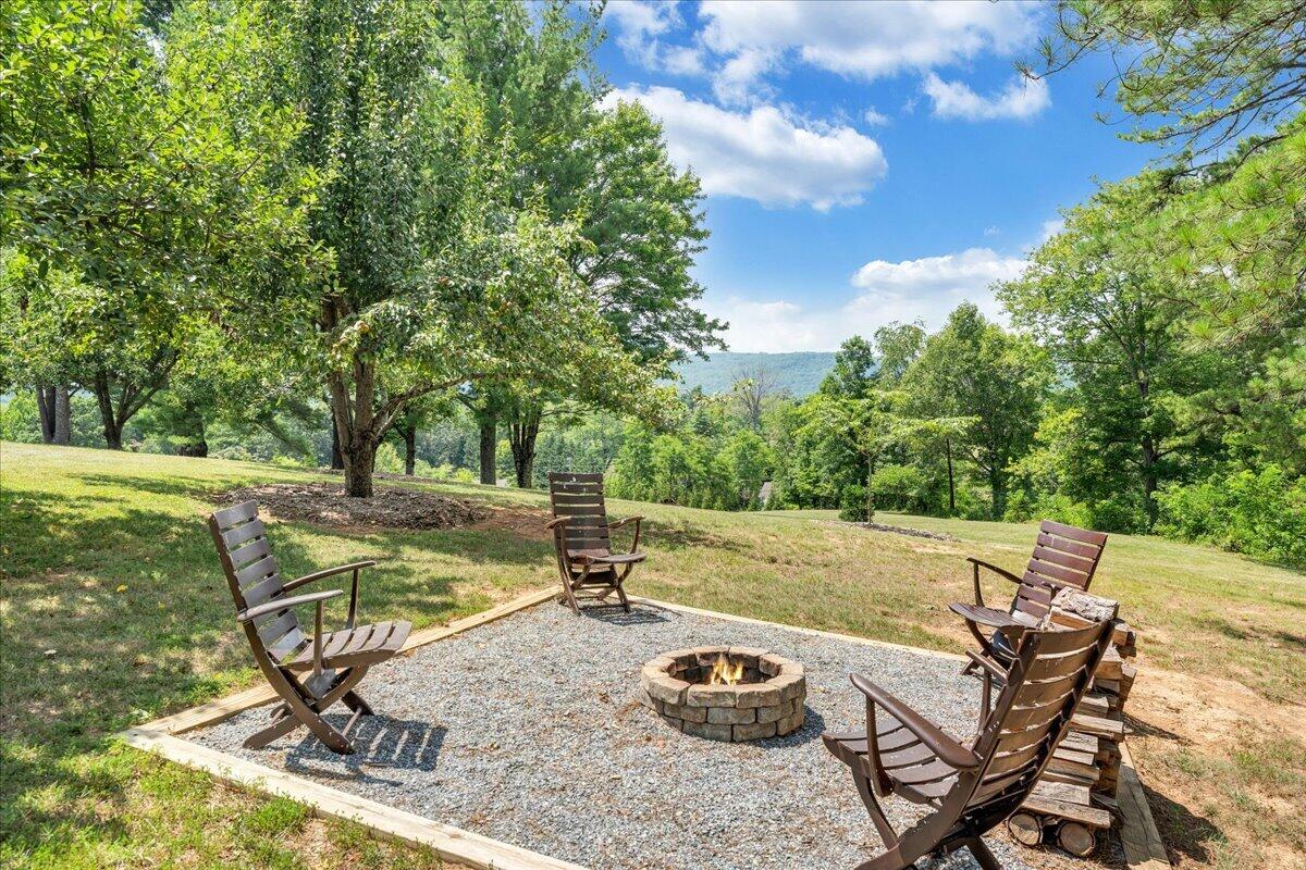 1125 Loyds Store Road Vinton, VA 24179 - Photo 6 of 119 003-MIB06173
