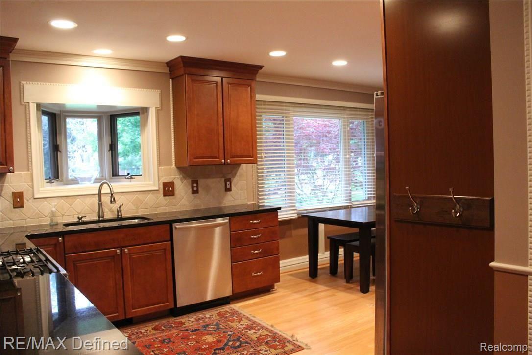 32332 Baintree Road Farmington, MI 48334 - Photo 14 of 35 IMG_2004.JPG