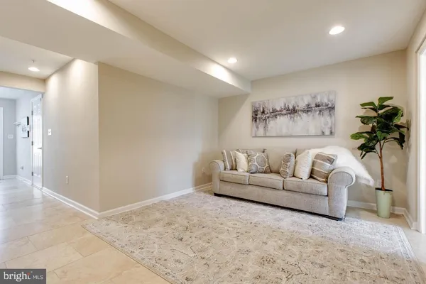 $3,000 | 7217 Maidstone Place, Unit 209, Elkridge, MD 21075