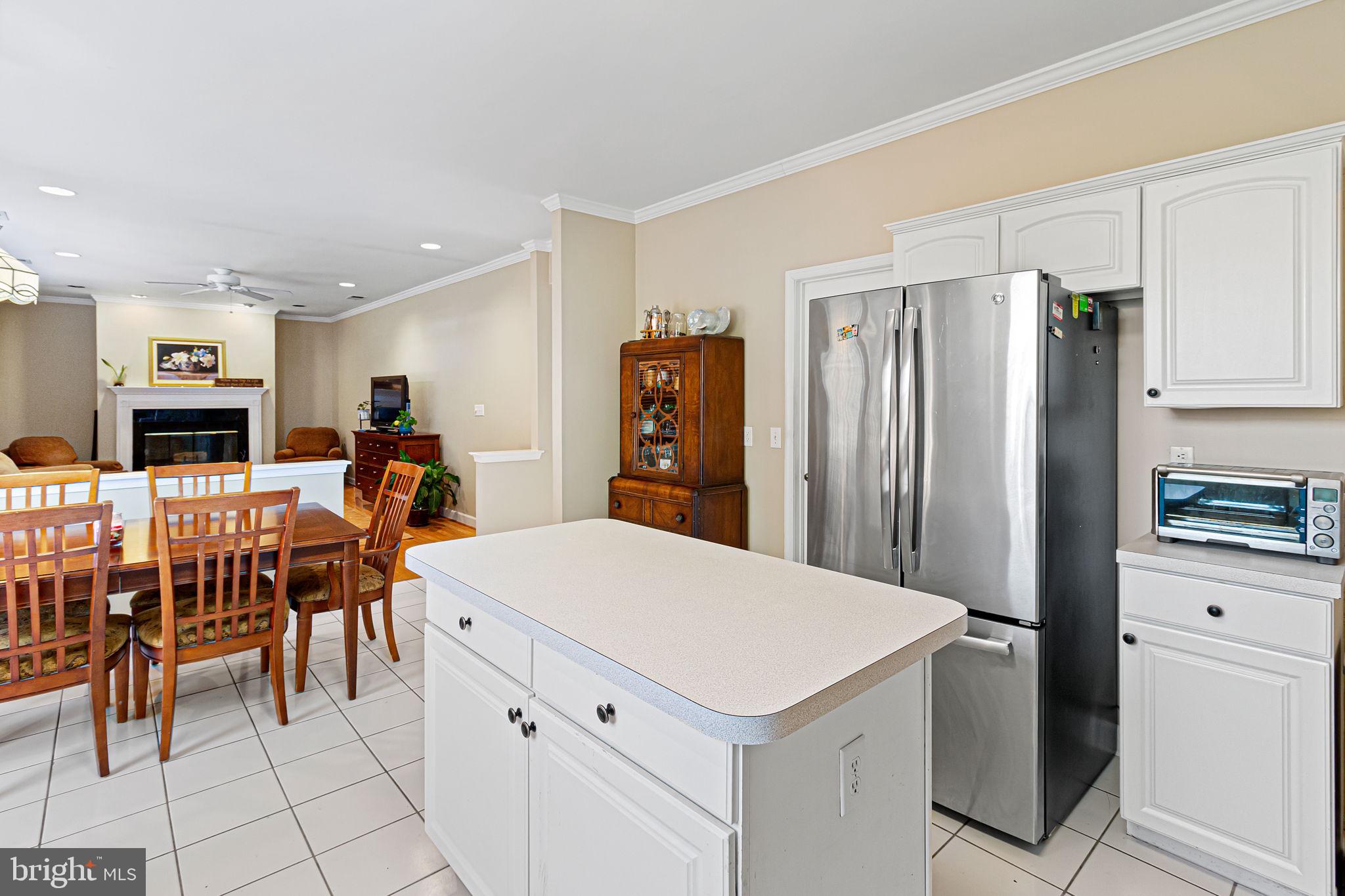406 Denow Road Pennington, NJ 08534 - Photo 8 of 25