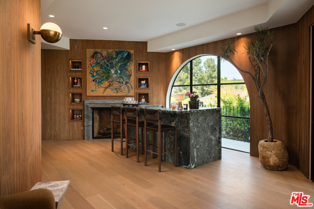 1122 La Altura Road Beverly Hills, CA 90210 - Photo 10 of 44