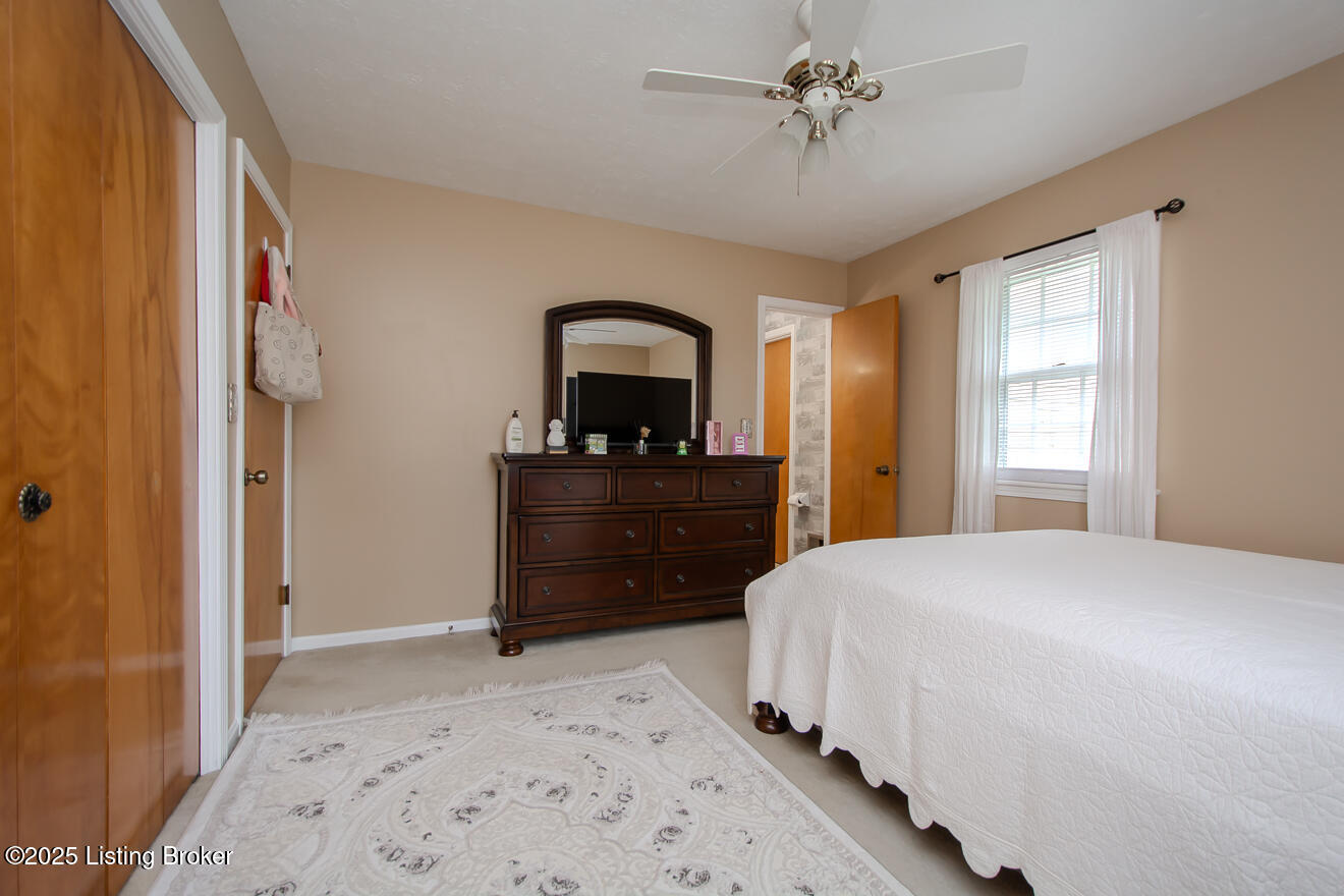 1562 Knight Road Louisville, KY 40216 - Photo 33 of 63 Knight-32