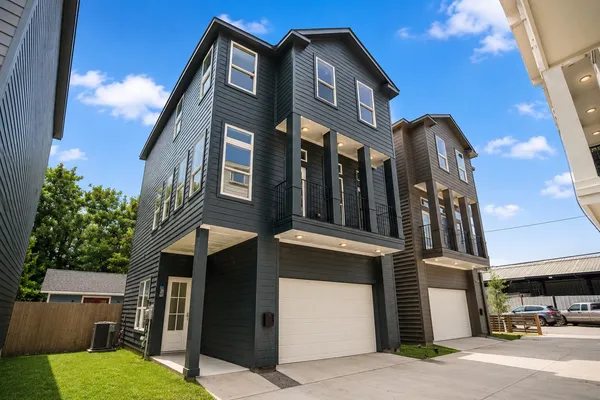 $2,950 | 1224 East 23rd Street, Houston, TX 77009
