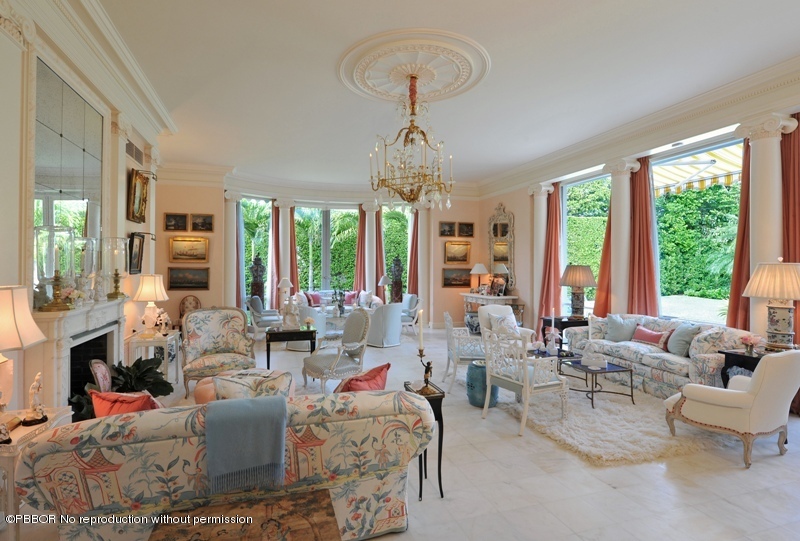 109 Jungle Road Palm Beach, FL 33480 - Photo 8 of 20 Living Room